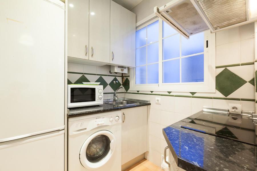 Peral Home Cozy Apartment Sevilha Exterior foto